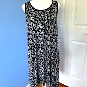 NWOT Life Is Good Sleeveless Black and White Dress  Size L